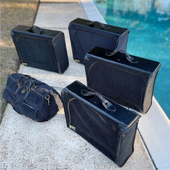 The French Company 1970s Vintage Luxury Luggage - Picture 14 of 16